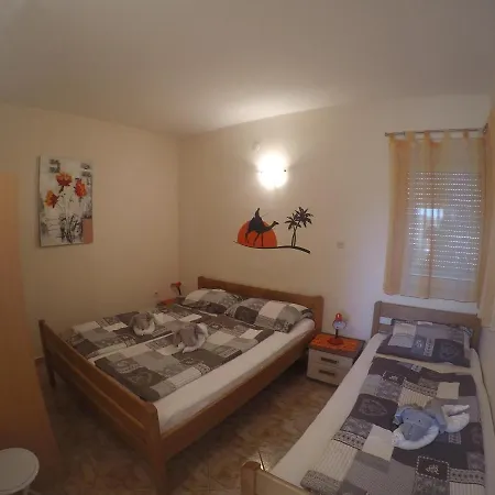 With Parking Space Biograd Na Moru, Biograd - 15472 شقة بيوغْغاد نا موغو